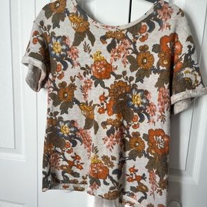 Abercrombie Saturday Sunday short sleeve floral sweater